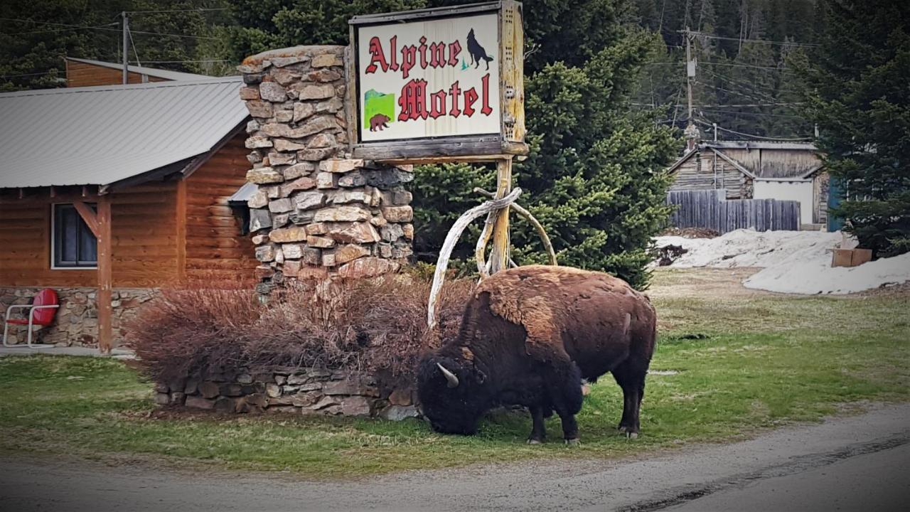 Alpine Motel Of Cooke City Eksteriør bilde